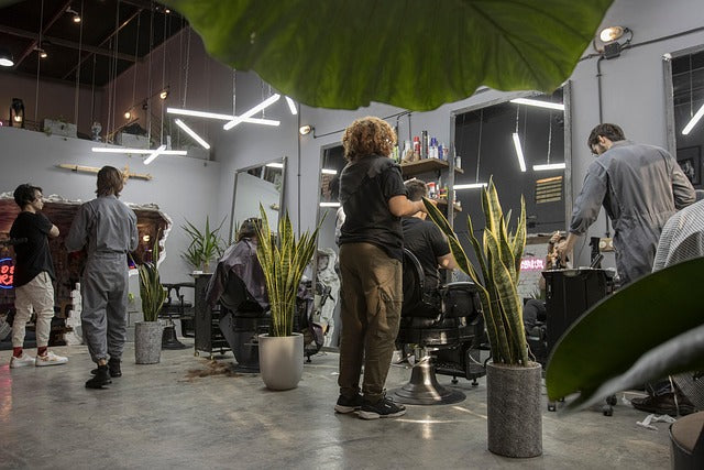Top 10 Meilleurs Salons de Coiffure Afro à Paris en 2025