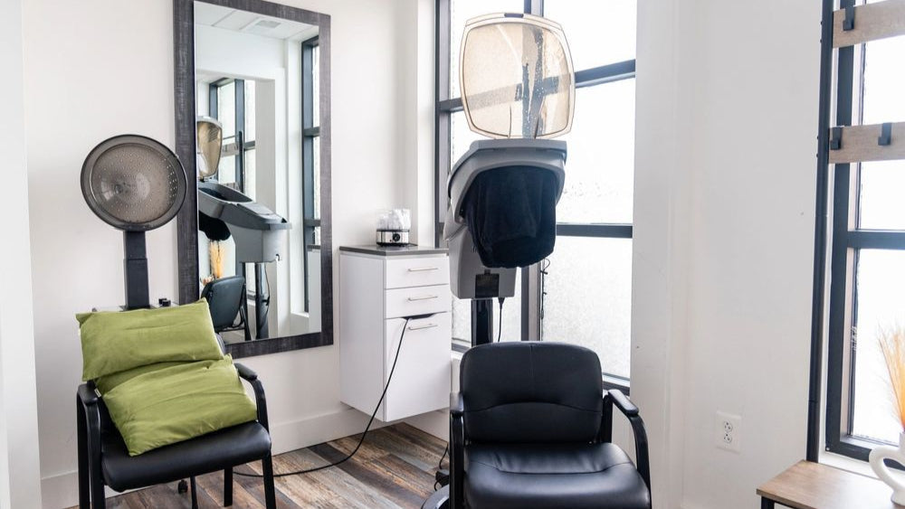 The 15 Best Afro Hair Salons To Visit In the UK 2025